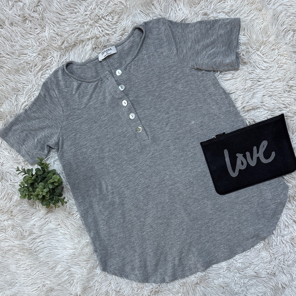 Zenana Short Sleeve Henley Top 💗 Heather Gray